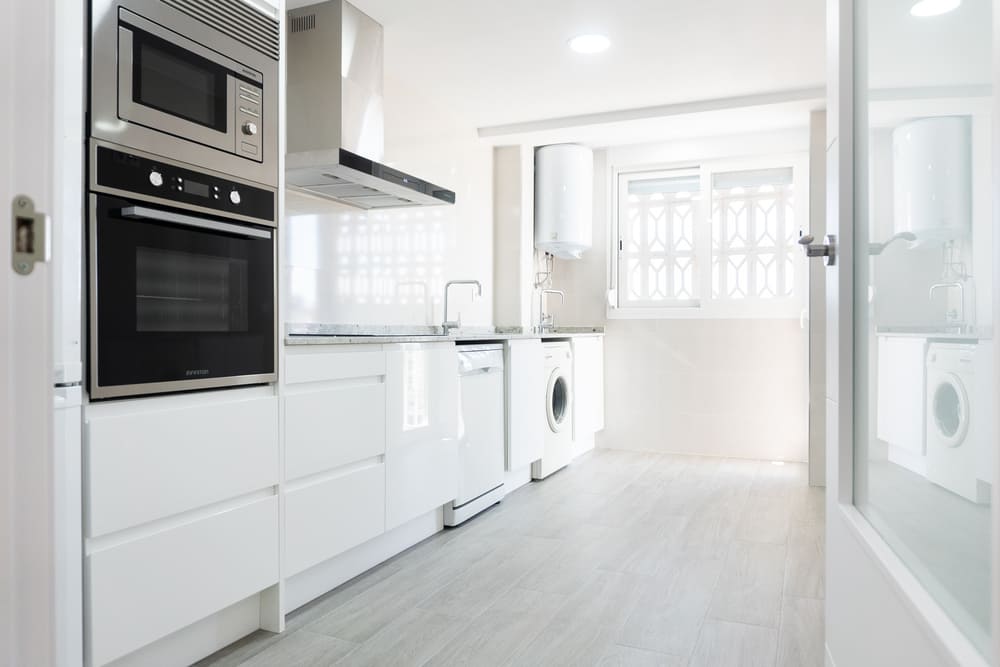 cocina-reformada-apartamento-playa-de-gandia.-macamónjpg