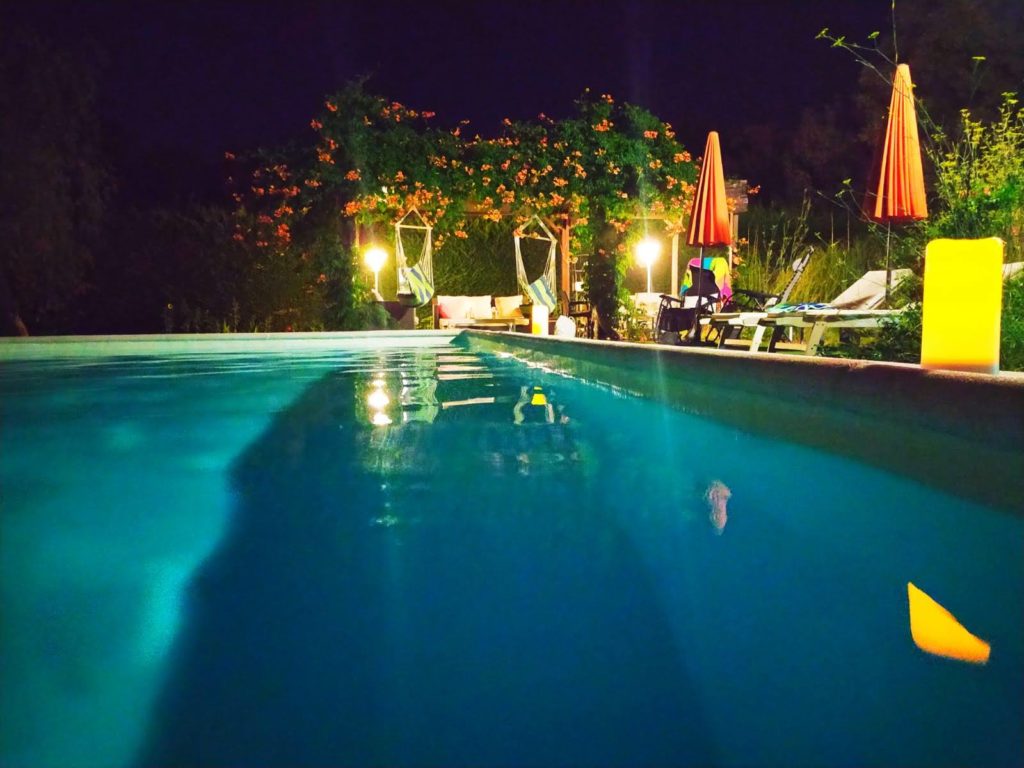PISCINA-NOCHE (2)