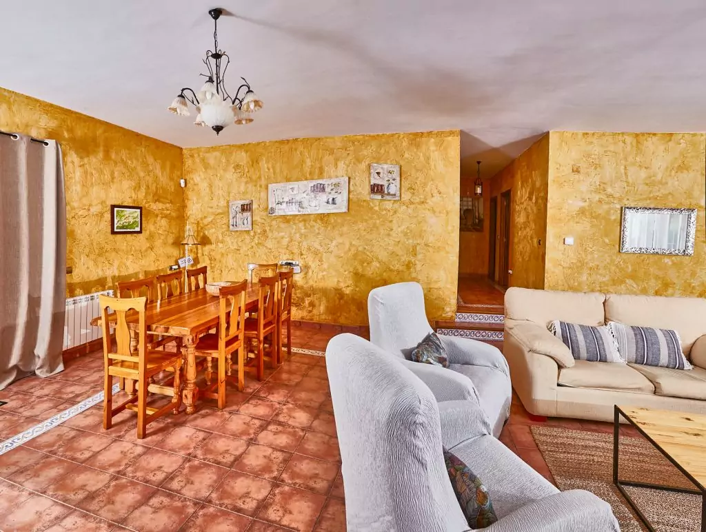 casa-aurora-bencar-planta-alta-comedor-salon-IMG_0077-1024&#215;772.jpeg