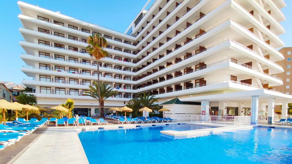 Building_Facade_Hotel-BLUESEA_Gran_Cervantes