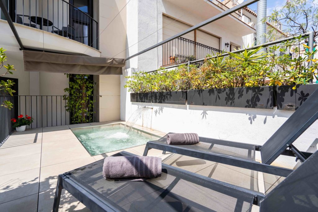 piscina-vila arenys