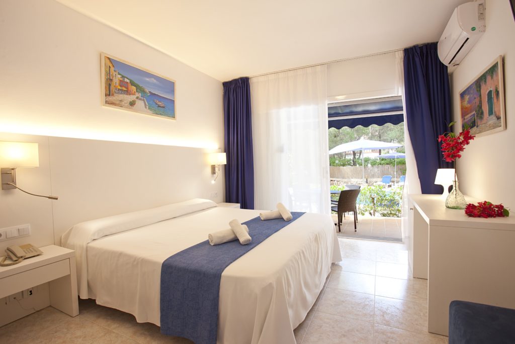 ESTUDIO APARTAMENTOS MINIGOLF-HOTEL CALA MURADA