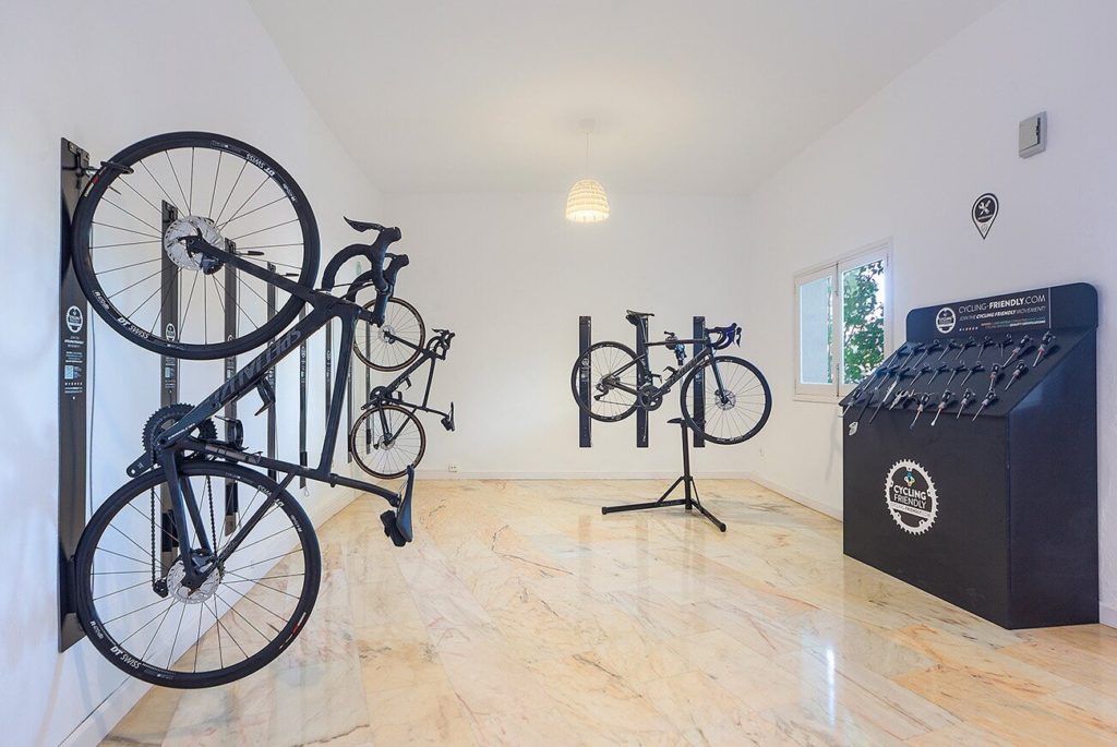 GIMNASIO-HOTEL CALA MURADA