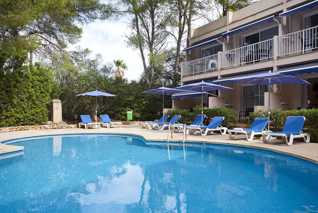 apartamentos minigolf-hotel cala murada