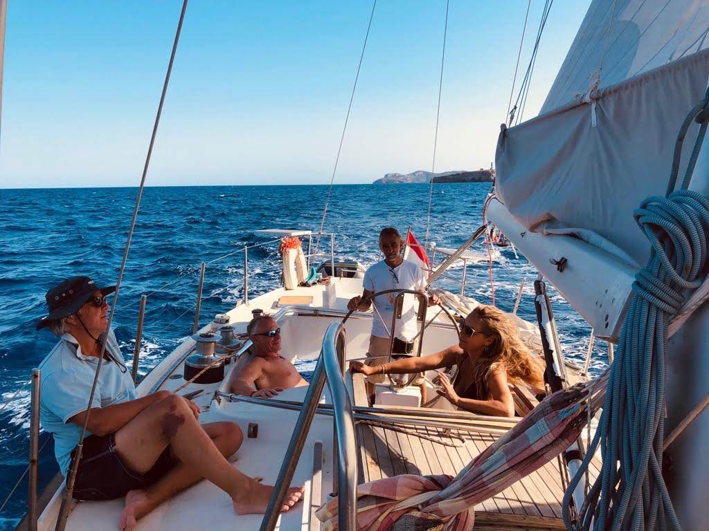 excursiones en barco a Cabo Ses Salinas LGTBI-SV Niobe (1)