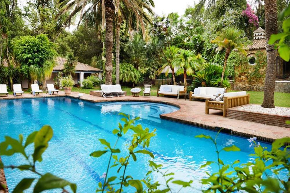 piscina vista aérea-Bodas en la playa