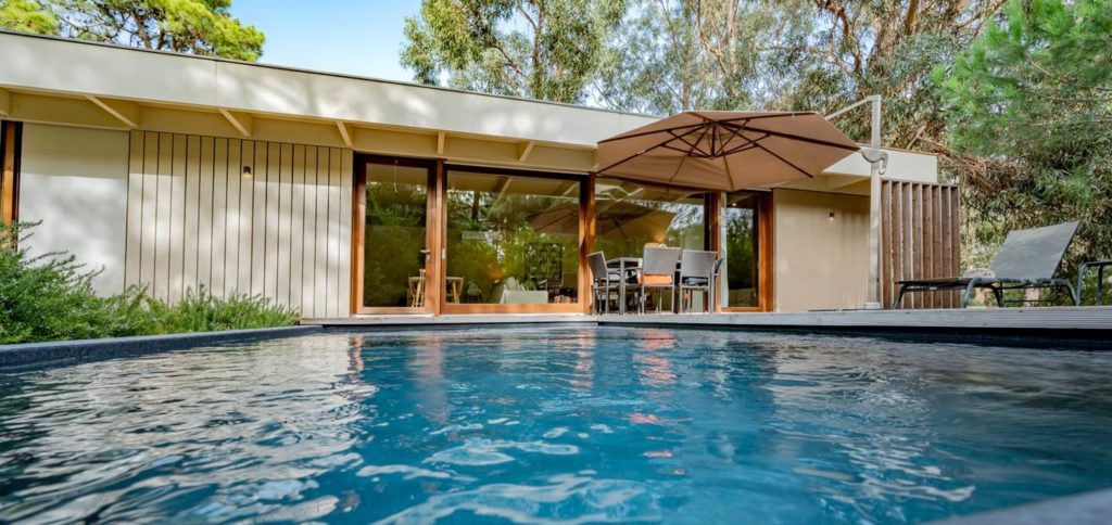 villa de playa con piscina-pestana troia