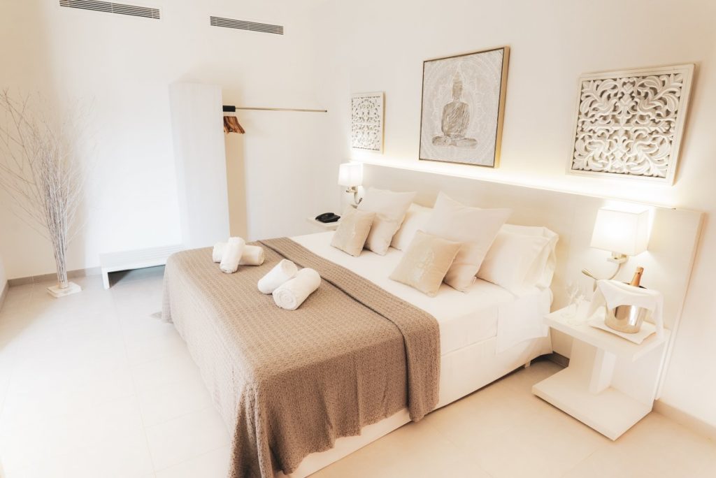 Hotel_Puchet_Ibiza_Junior_Suite (4)_1198x800