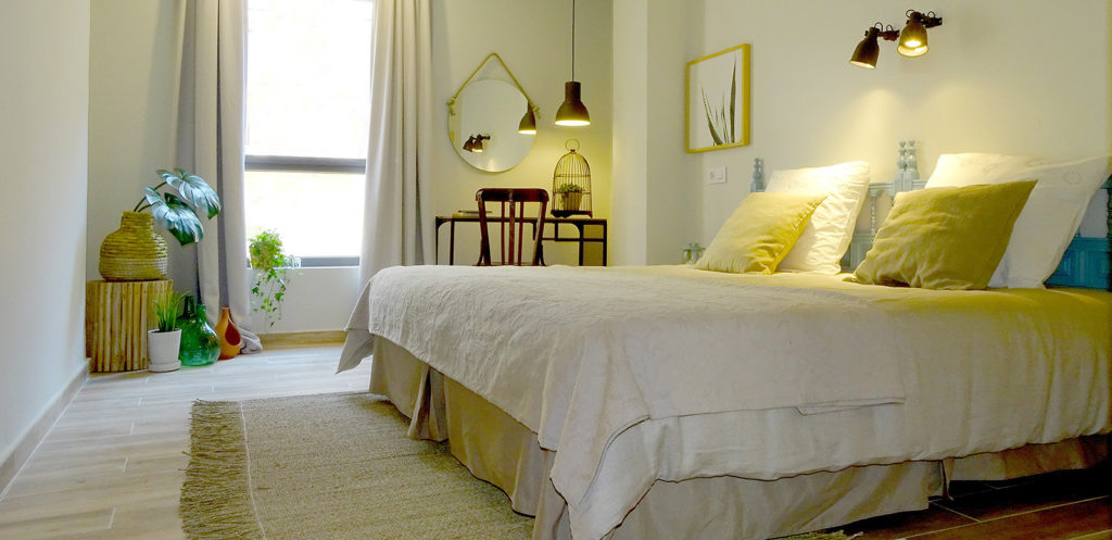 PORTADA HOSTAL VICENTE HOME