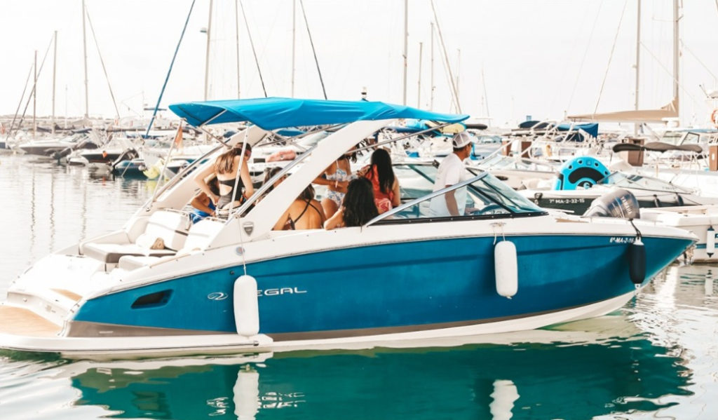 servicio de tripulación en Estepona de empresas gayfriendly, Málaga-Sotoboats (3)