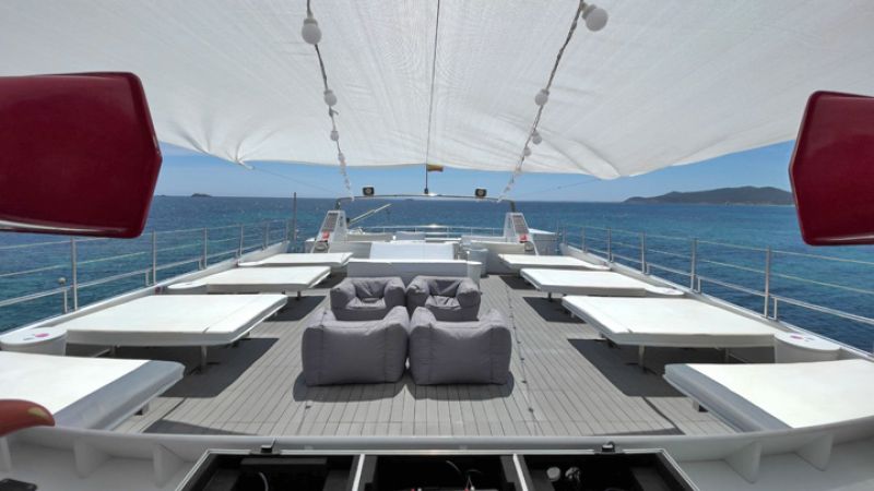 brunch-on-the-boat-Sea Experience