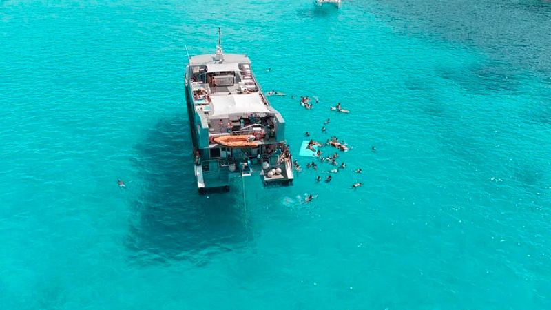 crystal-waters-Sea Experiencea