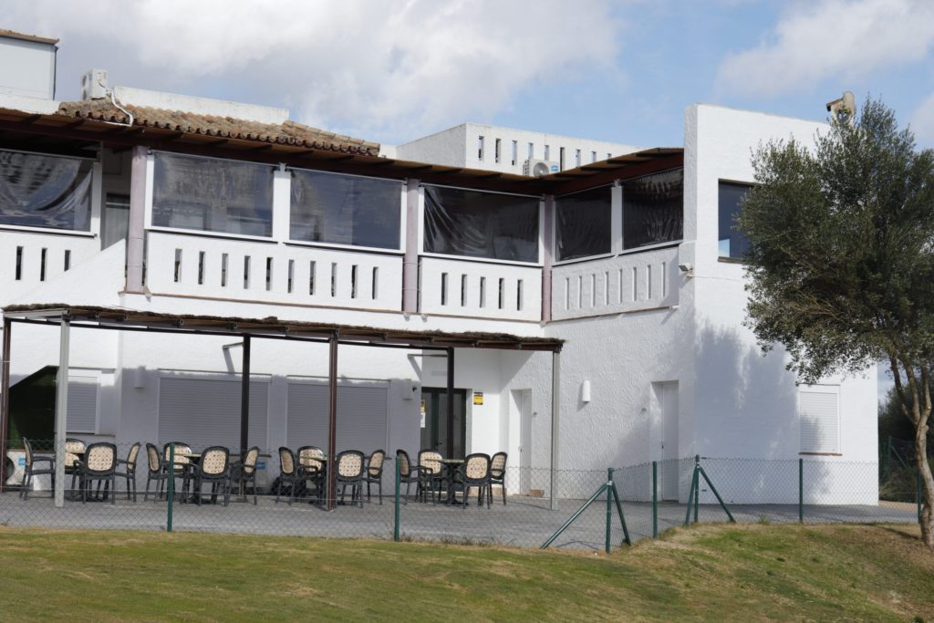 instalaciones_Hostal Restaurante Benalup Golf (4)