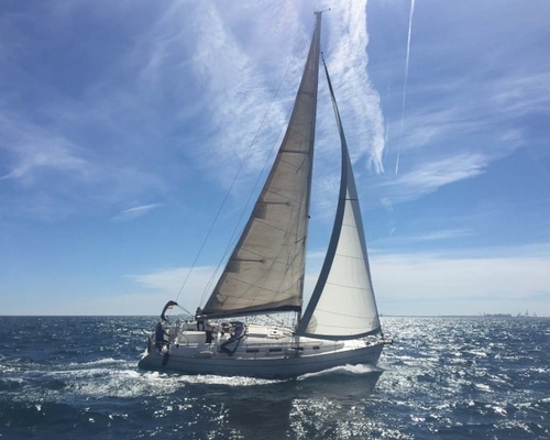 velero con patrón_mar Menor Charter