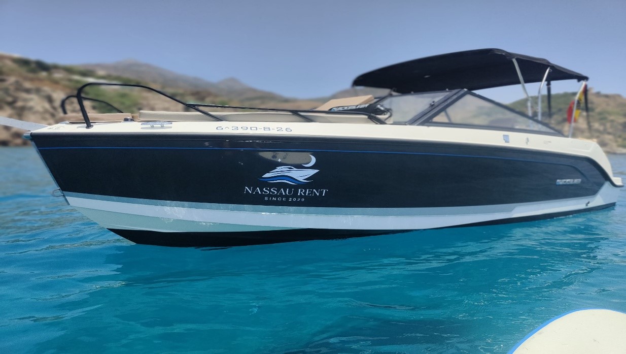 Nassau Rent Boat refuerza su flota premium con un nuevo barco y lanza descuentos para celebrar julio