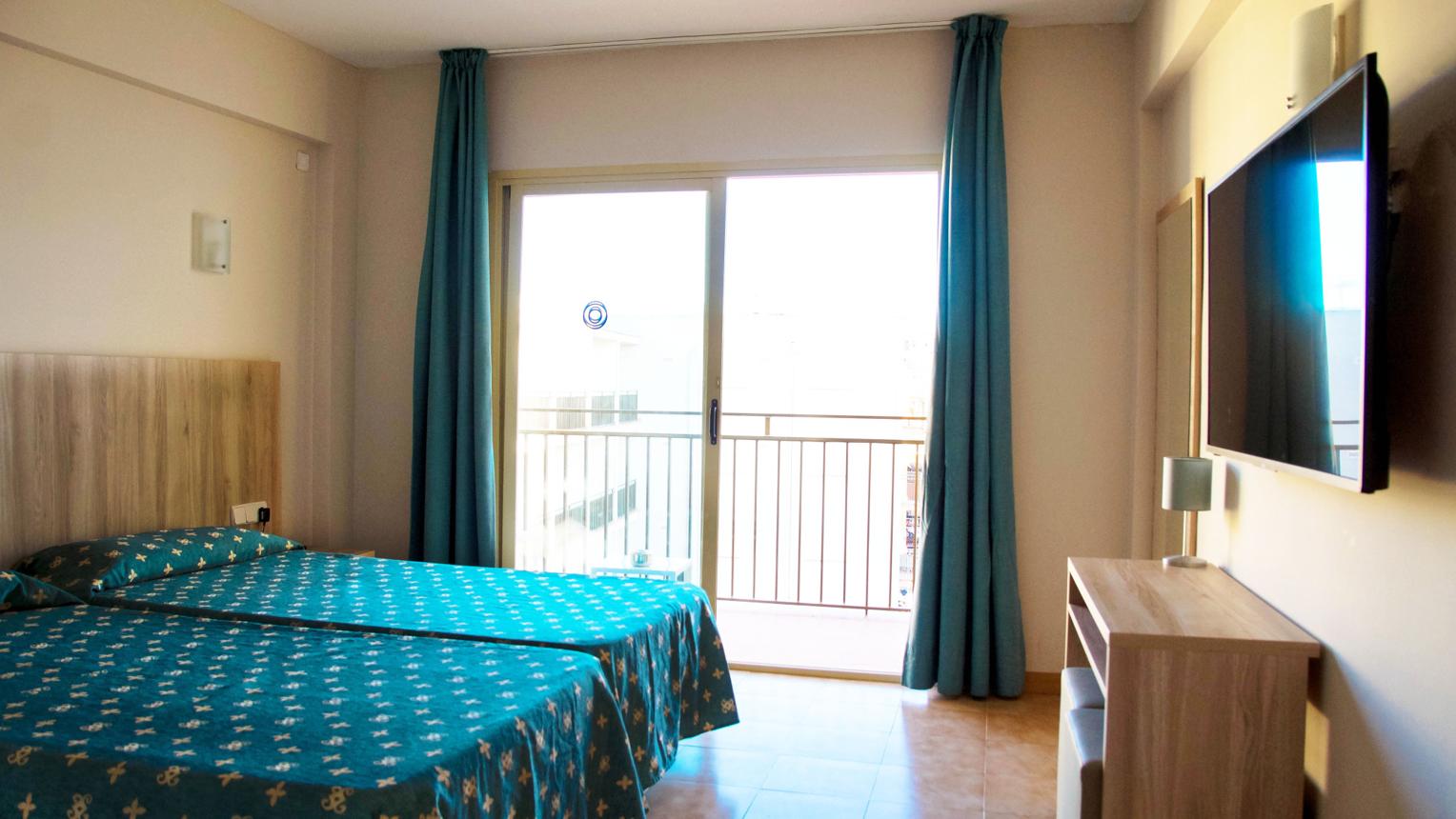 Hotel Iris - Only Adults, Playa de Palma | Mejores ofertas | lastminute ES